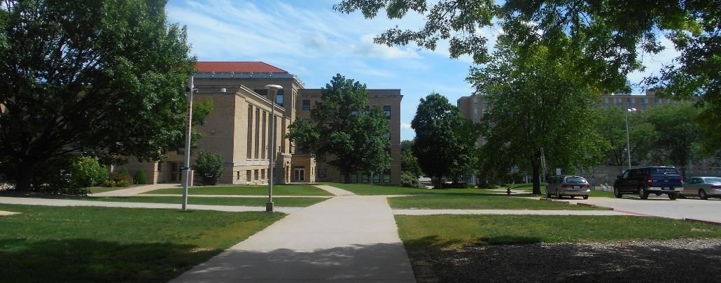 western-illinois-university-guide.jpg