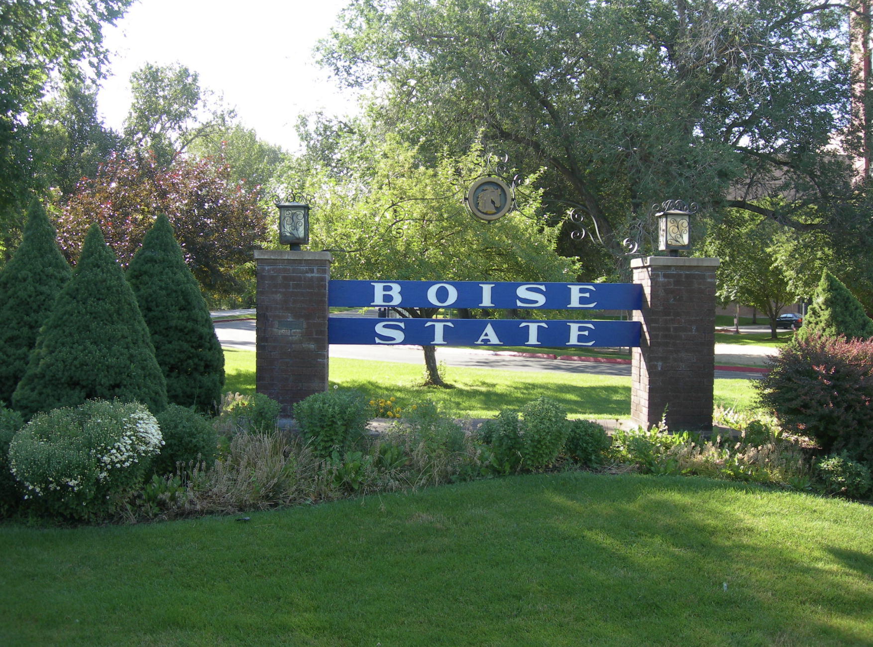 Off-Campus Housing Marketplace