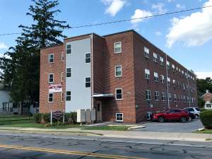 Crestmont Apartments