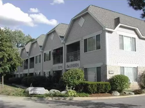 2015-09/MSU-Apartment-Building-44956.webp