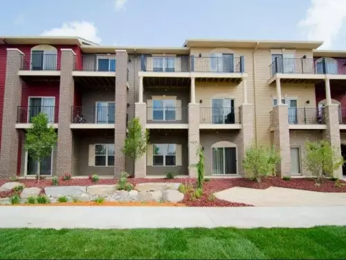 2015-09/MSU-Apartment-Building-45006.webp