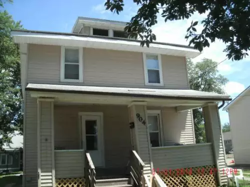 2016-08/ILLINOIS-STATE-UNIVERSITY-Apartment-Building-85918.webp