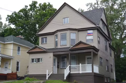 2016-08/SYRACUSE-Apartment-Building-88880.webp