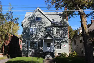 2016-09/SYRACUSE-Apartment-Building-94531.webp