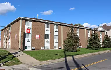 2016-09/SYRACUSE-Apartment-Building-94538.webp