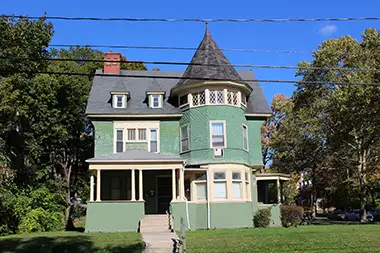 2016-09/SYRACUSE-Apartment-Building-94548.webp