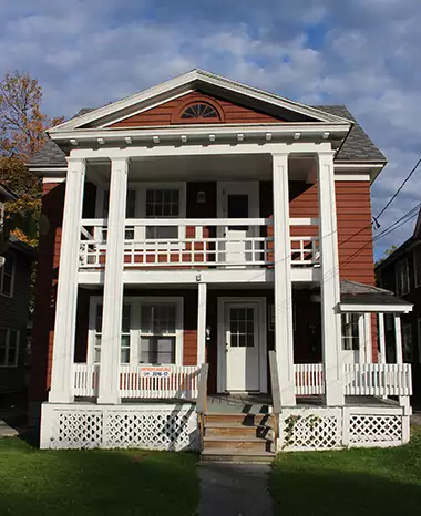 2016-09/SYRACUSE-Apartment-Building-94561.webp