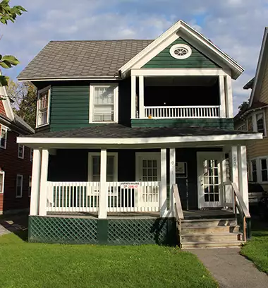2016-09/SYRACUSE-Apartment-Building-94562.webp