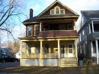 2016-09/SYRACUSE-Apartment-Building-95742.webp