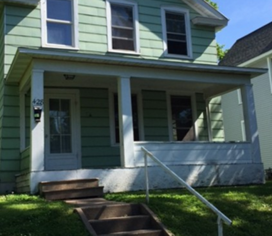 2016-09/UWEC-House-1056.PNG
