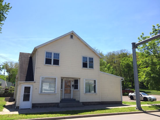 2016-09/UWEC-House-1112.jpg