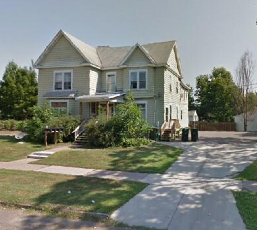 2016-09/UWEC-House-1128.png