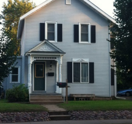 2016-09/UWEC-House-1160.PNG