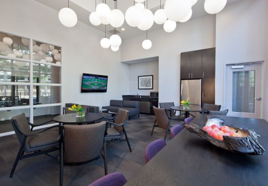 Marquette-Apartment-Building-125999