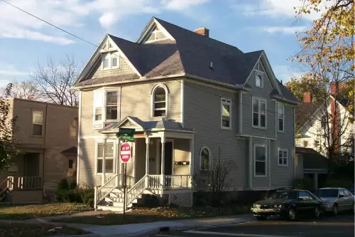 2016-10/UNIVERSITY-OF-MICHIGAN-Apartment-Building-131610.webp