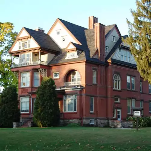 2016-10/UW-EAU-CLAIRE-Apartment-Building-123828.webp