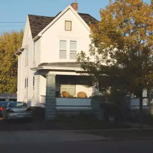 2016-10/UW-EAU-CLAIRE-Apartment-Building-124192.webp