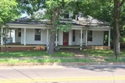 2017-03/MISSISSIPPI-STATE-Apartment-Building-199920.webp