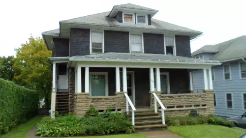 2017-07/Binghamton-University-Apartment-Building-220337.webp