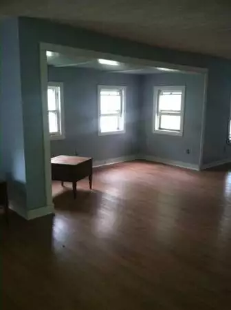 S Bed 67 Chapin Street Binghamton, NY 13905 USA 7