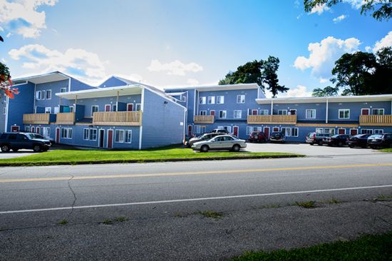 University-of-New-Hampshire-Apartment-Building-216775.jpg
