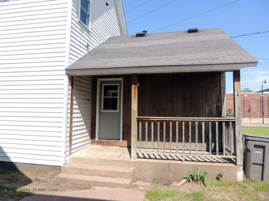 2017-08/UWEC-House-227333.jpg