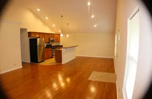 2017-08/ball-state-Apartment-Building-224818.webp