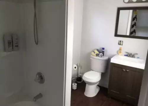 S Bed 33 Haendel St Binghamton, NY 13905 8