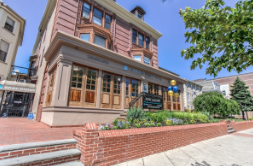 2017-09/Drexel-University-House-241813.png