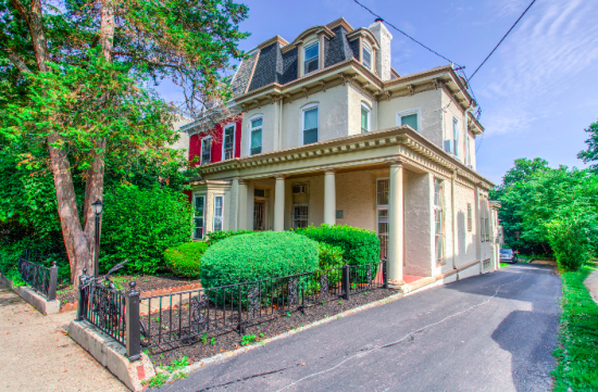 2017-09/Drexel-University-House-241953.png