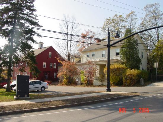University-of-New-Hampshire-Apartment-Building-255664.JPG