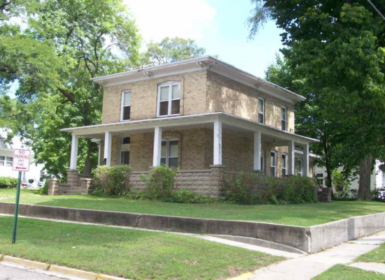 2017-09/Whitewhater-House-241795.png