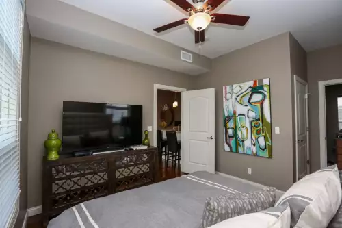 S Bed The Lofts at 308 Ninth 4