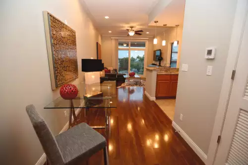 S Bed The Lofts at 308 Ninth 9