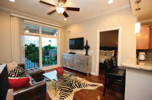 S Bed The Lofts at 308 Ninth 14