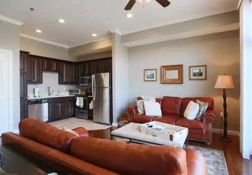 S Bed Lofts on Broadway 10