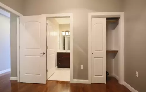 S Bed Lofts on Broadway 12