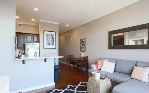 S Bed Lofts on Broadway 13