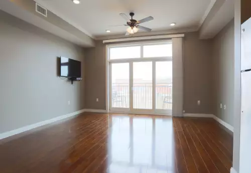 S Bed Lofts on Broadway 21