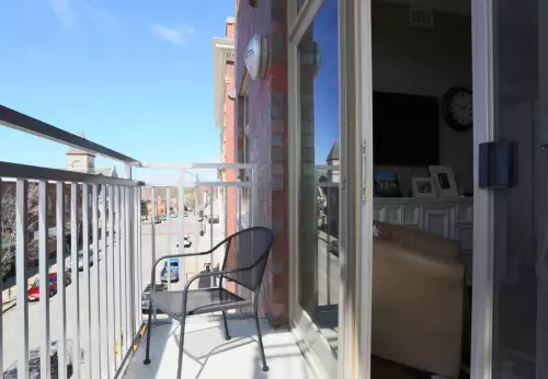 S Bed Lofts on Broadway 23