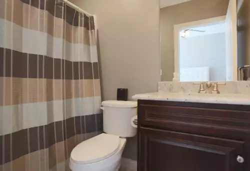 S Bed Lofts on Broadway 25