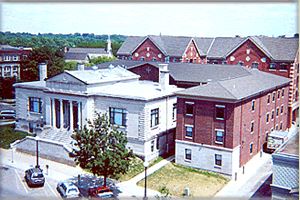 2017-10/Iowa-Apartment-Building-274269.jpg