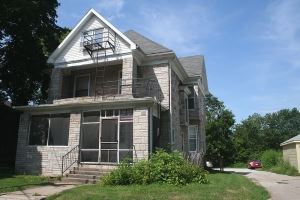 2017-10/Iowa-Apartment-Building-274324.jpg
