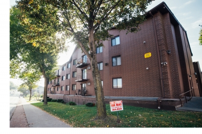 2017-10/Iowa-Apartment-Building-275288.jpg
