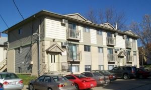 2017-10/Iowa-Apartment-Building-275314.jpg
