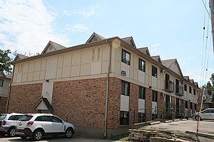 2017-10/Iowa-Apartment-Building-275619.jpg