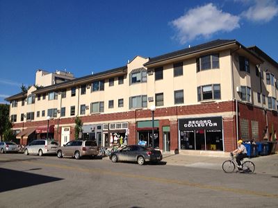 2017-10/Iowa-Apartment-Building-284631.jpg