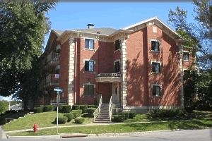 2017-10/Iowa-Apartment-Building-284706.jpg