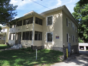 2017-10/Iowa-Apartment-Building-284725.jpg