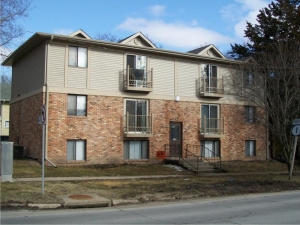 2017-10/Iowa-Apartment-Building-285613.jpg